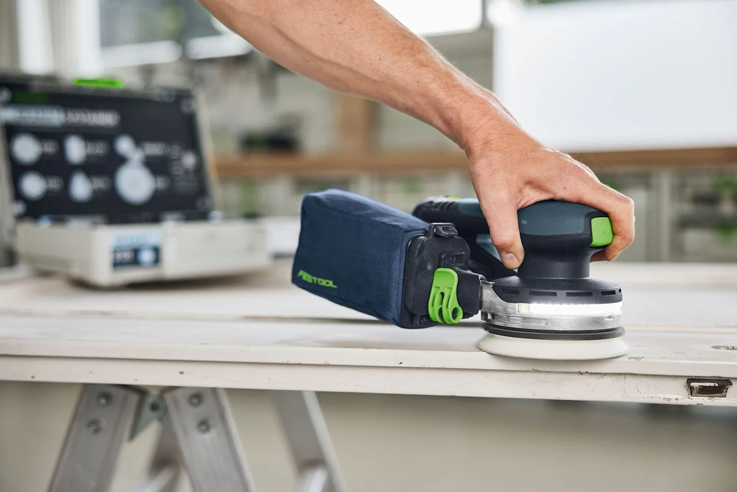 Festool Cordless 18V ETSC 2 125mm (5-in.) Sander w/ 100-Piece GRANAT Abrasive Systainer Set - Image 6