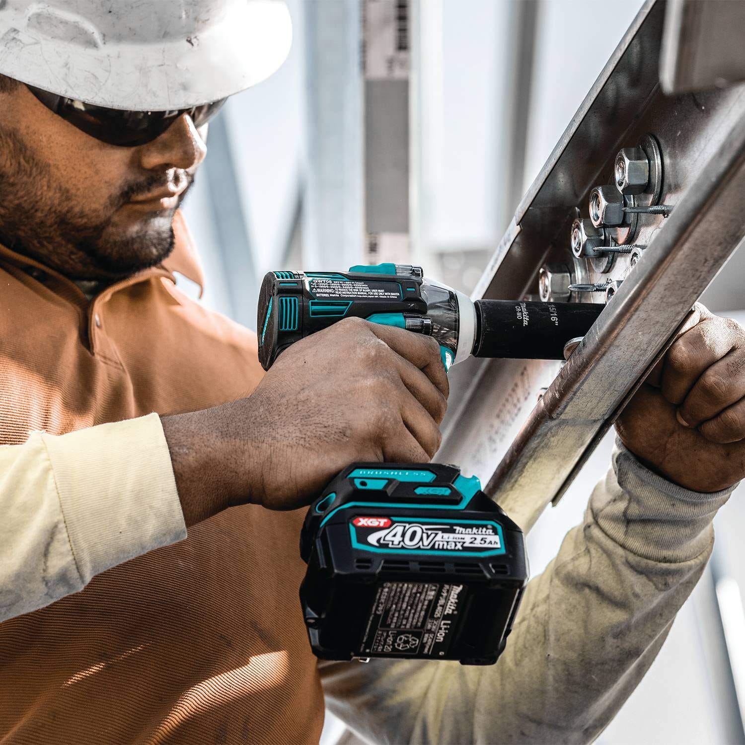 Makita GWT05D 40V max XGT Brushless Cordless 4-Speed 1/2" Sq. Drive Impact Wrench Kit w/ Detent Anvil (2.5Ah) (PROMO) - Image 5