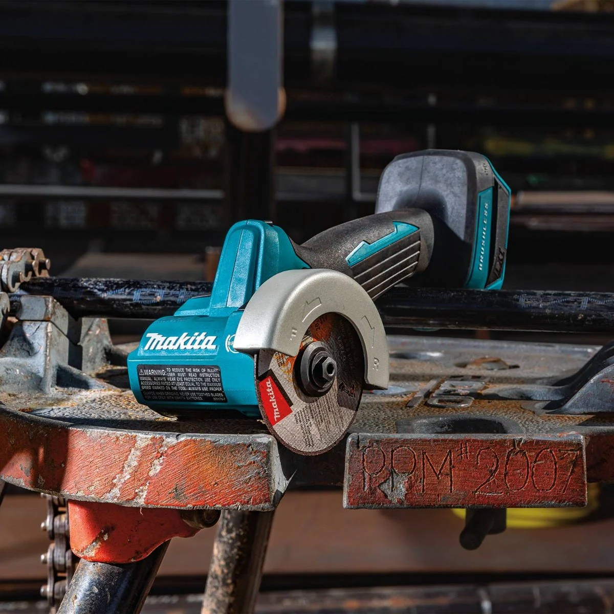 Makita XCM01Z 18V LXT Lithium-Ion Brushless Cordless 3" Cut-Off Tool, Tool Only - Image 20