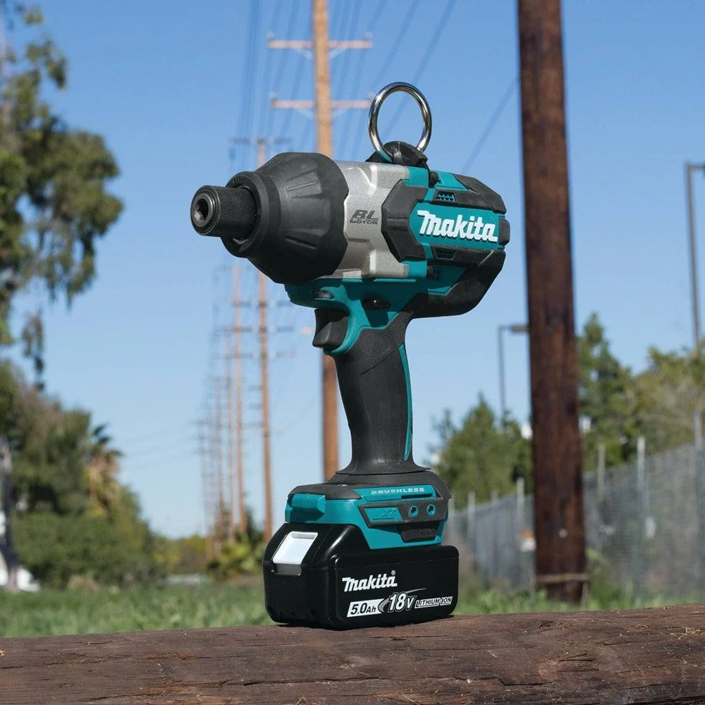 Makita XWT09T 18V LXT Lithium-Ion Brushless Cordless High-Torque 7/16" Hex Impact Wrench Kit (5.0Ah) - Image 3