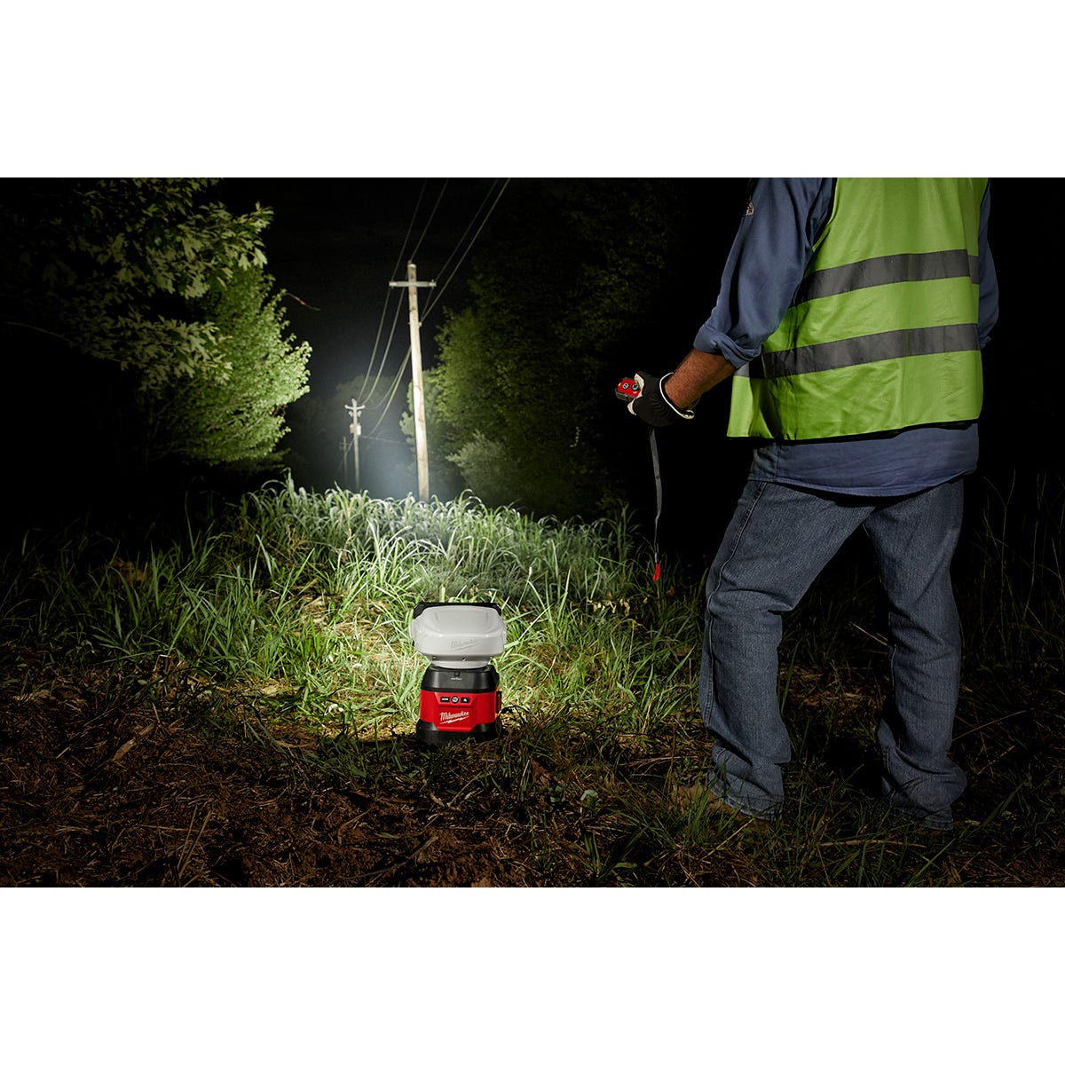 Milwaukee 2123-20 M18 Utility Remote Control Search Light, Bare Tool - Image 8