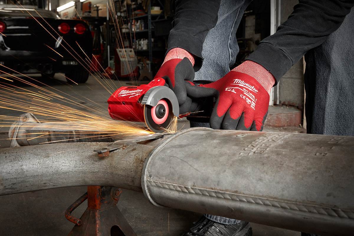 Milwaukee 2522-21XC M12 FUEL 3-Inch Compact Cut Off Tool 4.0Ah Kit - Image 5