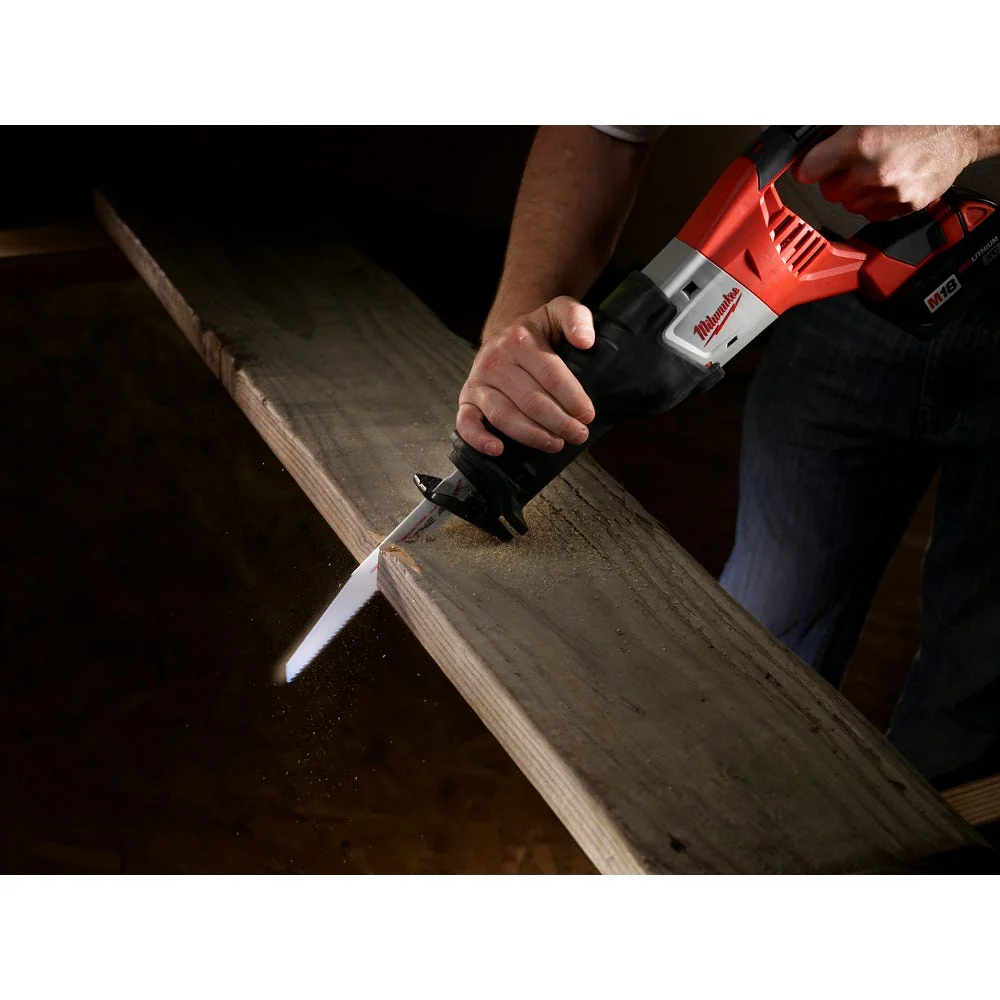 Milwaukee 2696-24 M18 Cordless 4-Tool Combo Kit - Image 9