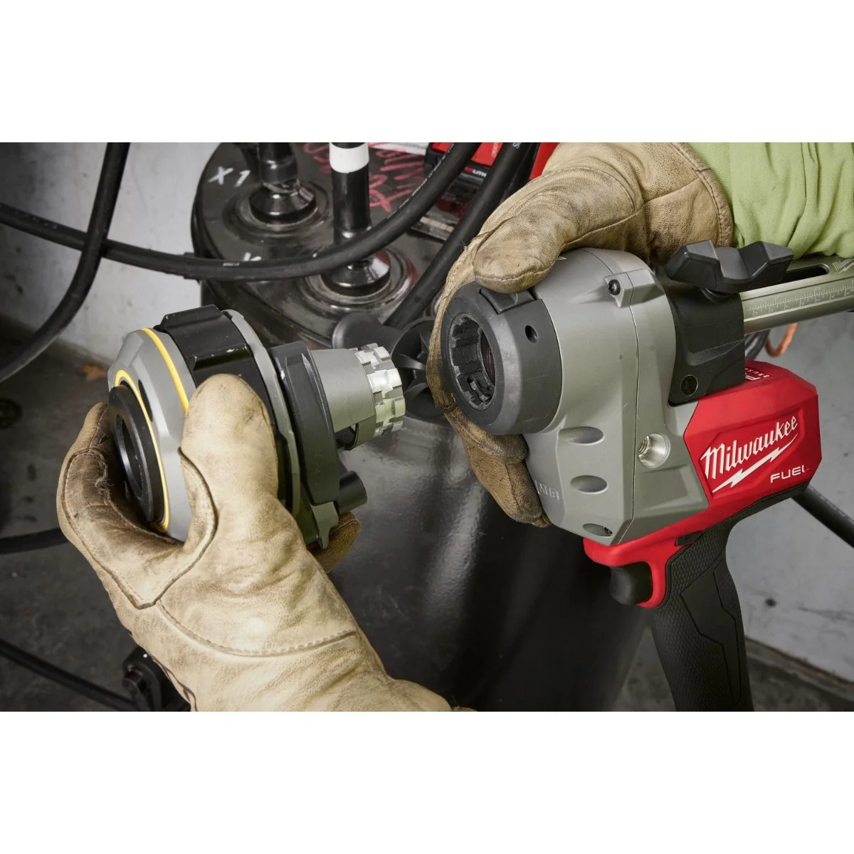 Milwaukee 49-16-B103 0.7" - 1" Adjustable Bushing for M18 FUEL  Covered Conductor Cable Stripper - Image 8